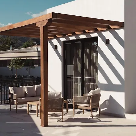 Orien, Seaside Luxury Villa
