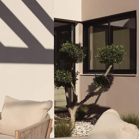 Orien, Seaside Luxury Villa