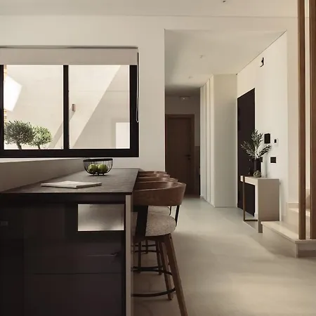 Orien, Seaside Luxury